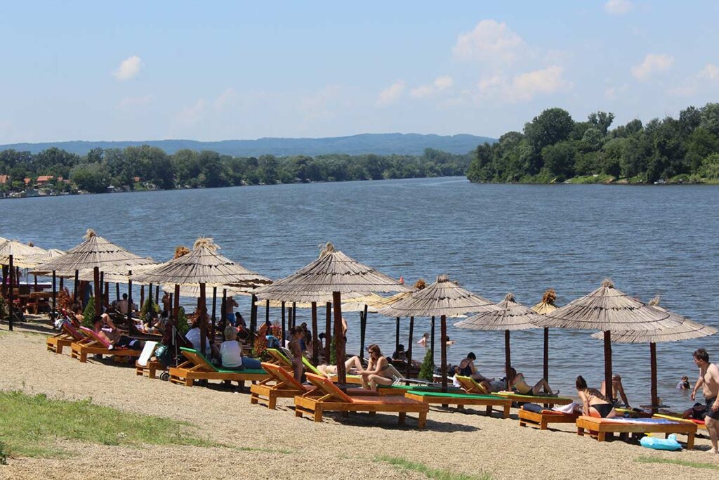 Srebrno jezero Srbija foto Inspiracija Dunav